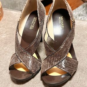 MK Brown snakeskin sandal size 7.5
